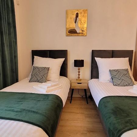 Good Day Apartment Centrum Katowice Bagian luar foto